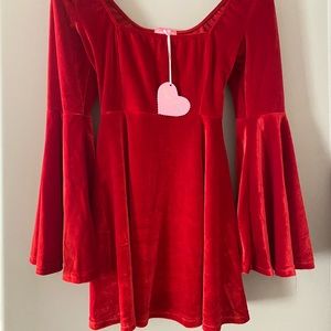 Red square neck velvet dress